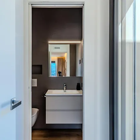 Aura By Interhome Colico