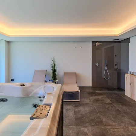 Villa Aura By Interhome